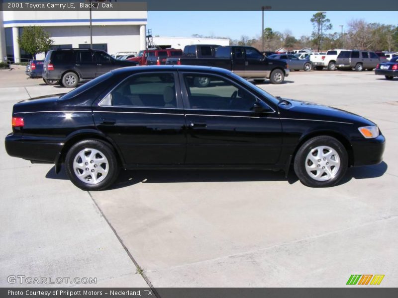 Black / Oak 2001 Toyota Camry LE