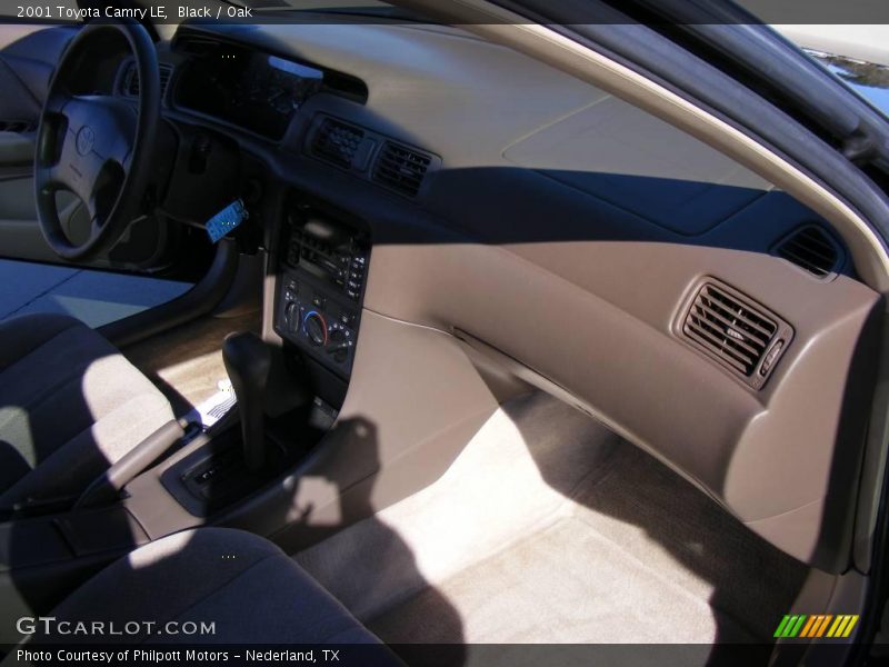 Black / Oak 2001 Toyota Camry LE