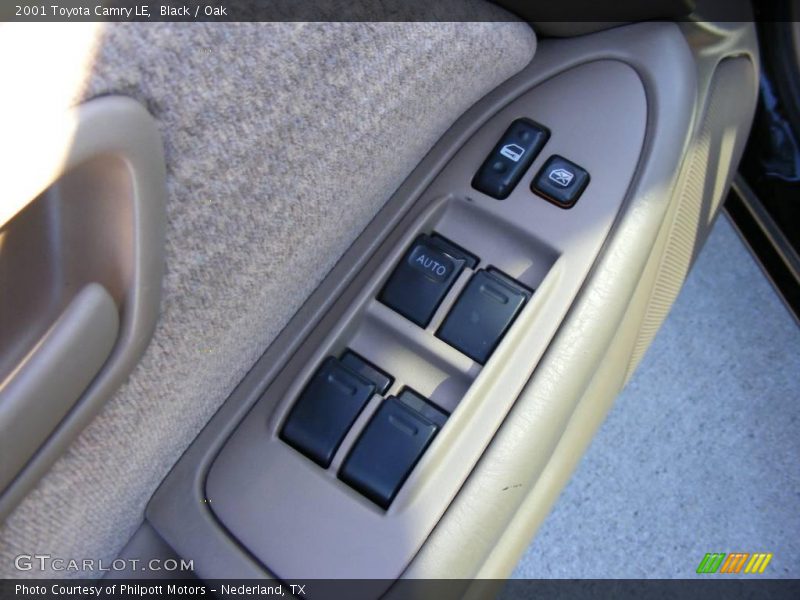 Black / Oak 2001 Toyota Camry LE