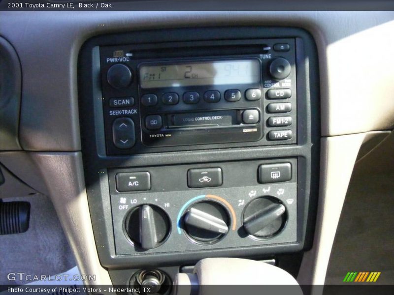 Black / Oak 2001 Toyota Camry LE