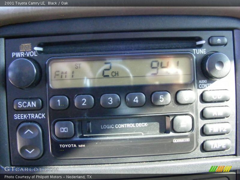 Black / Oak 2001 Toyota Camry LE