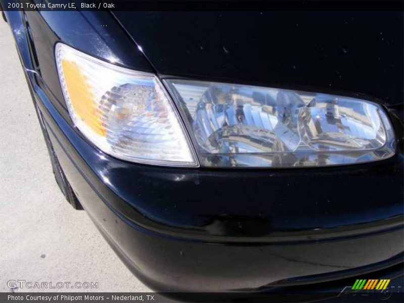 Black / Oak 2001 Toyota Camry LE