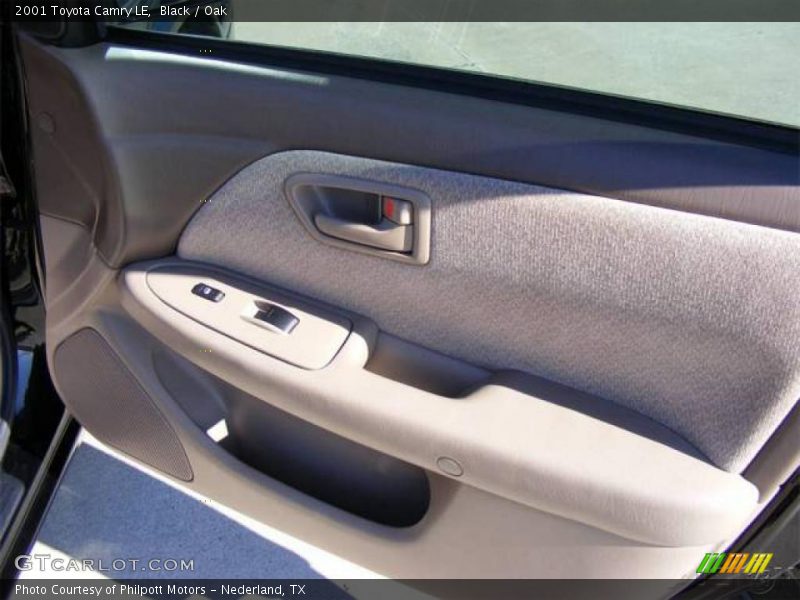 Black / Oak 2001 Toyota Camry LE
