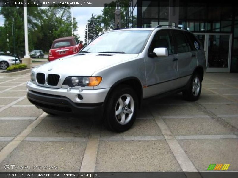 Titanium Silver Metallic / Grey 2001 BMW X5 3.0i