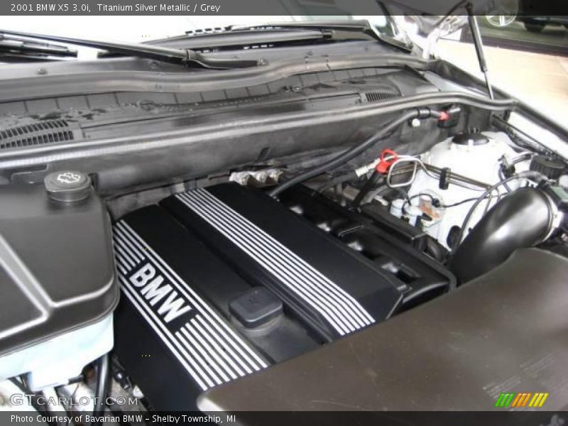 Titanium Silver Metallic / Grey 2001 BMW X5 3.0i