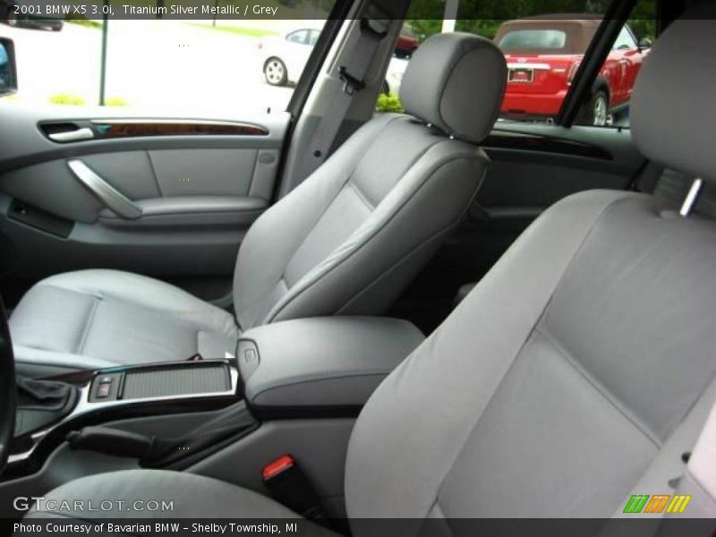 Titanium Silver Metallic / Grey 2001 BMW X5 3.0i