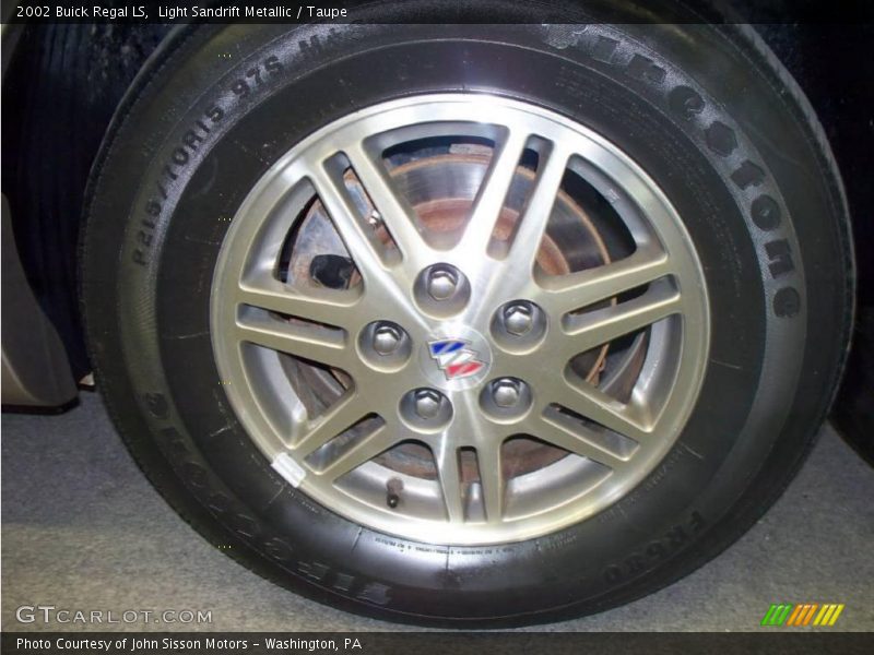 Light Sandrift Metallic / Taupe 2002 Buick Regal LS