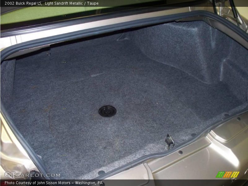 Light Sandrift Metallic / Taupe 2002 Buick Regal LS