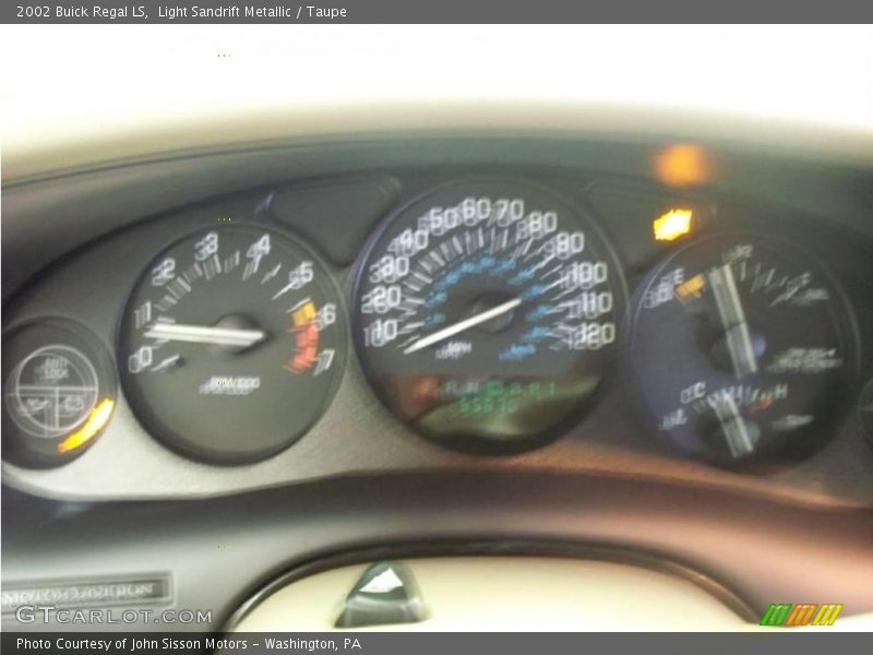 Light Sandrift Metallic / Taupe 2002 Buick Regal LS