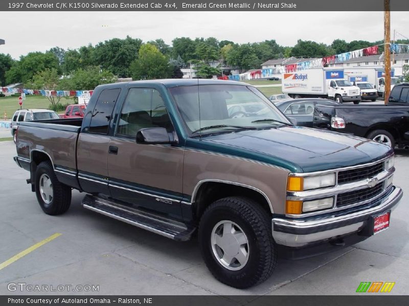 Emerald Green Metallic / Neutral Shale 1997 Chevrolet C/K K1500 Silverado Extended Cab 4x4