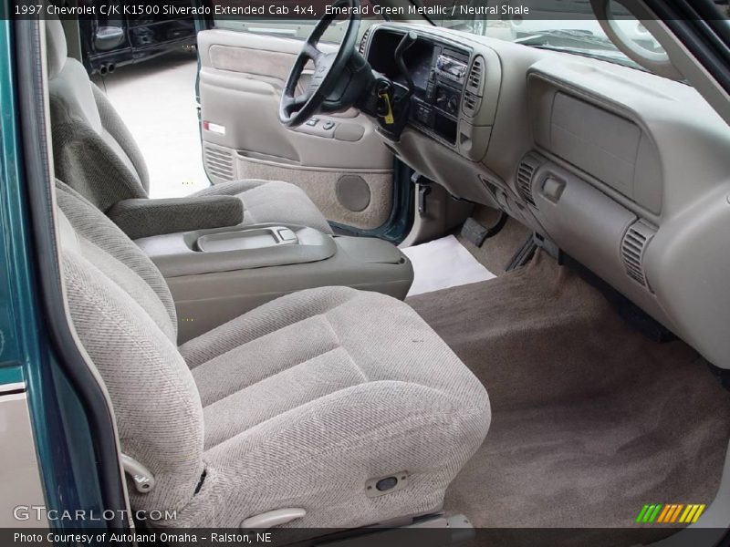 Emerald Green Metallic / Neutral Shale 1997 Chevrolet C/K K1500 Silverado Extended Cab 4x4