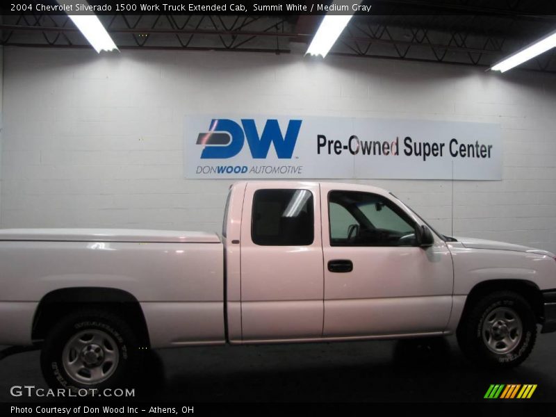 Summit White / Medium Gray 2004 Chevrolet Silverado 1500 Work Truck Extended Cab