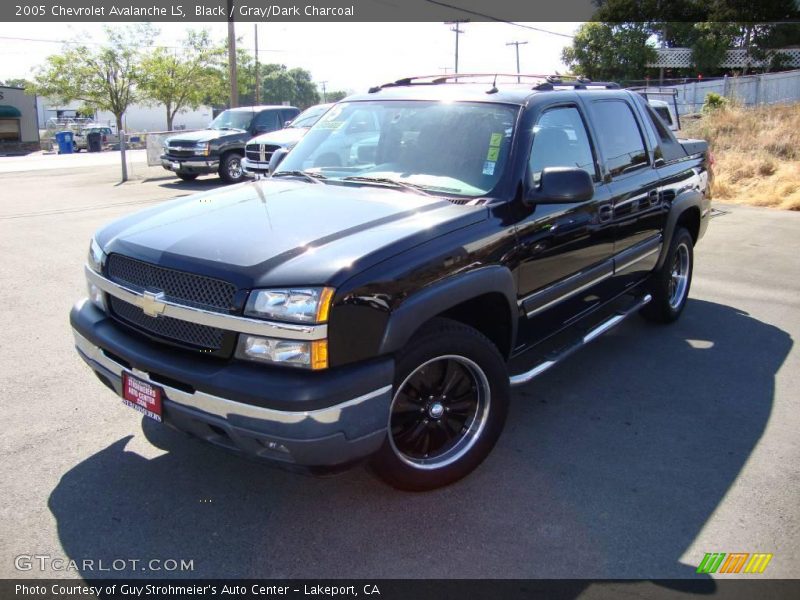 Black / Gray/Dark Charcoal 2005 Chevrolet Avalanche LS