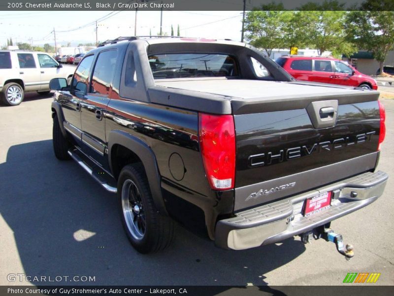 Black / Gray/Dark Charcoal 2005 Chevrolet Avalanche LS