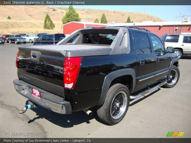 Black / Gray/Dark Charcoal 2005 Chevrolet Avalanche LS