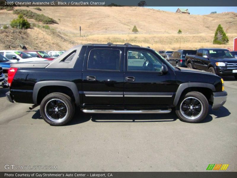 Black / Gray/Dark Charcoal 2005 Chevrolet Avalanche LS