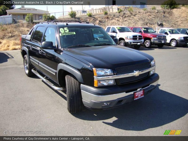 Black / Gray/Dark Charcoal 2005 Chevrolet Avalanche LS