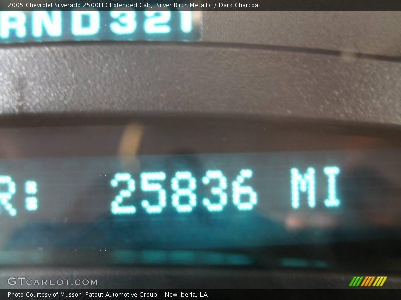 Silver Birch Metallic / Dark Charcoal 2005 Chevrolet Silverado 2500HD Extended Cab