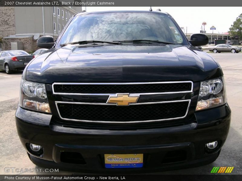 Black / Ebony/Light Cashmere 2007 Chevrolet Avalanche LTZ