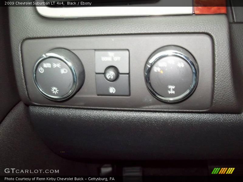 Black / Ebony 2009 Chevrolet Suburban LT 4x4