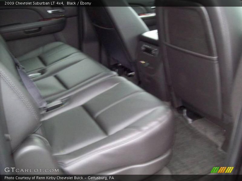 Black / Ebony 2009 Chevrolet Suburban LT 4x4