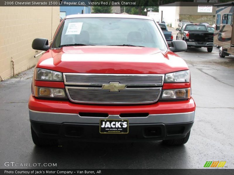 Victory Red / Dark Charcoal 2006 Chevrolet Silverado 1500 LT Regular Cab