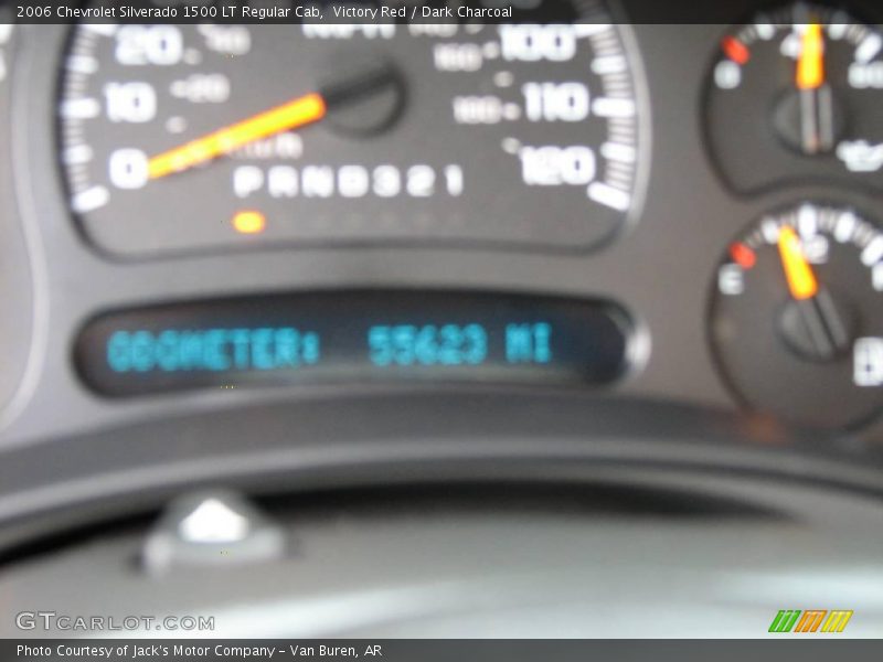 Victory Red / Dark Charcoal 2006 Chevrolet Silverado 1500 LT Regular Cab