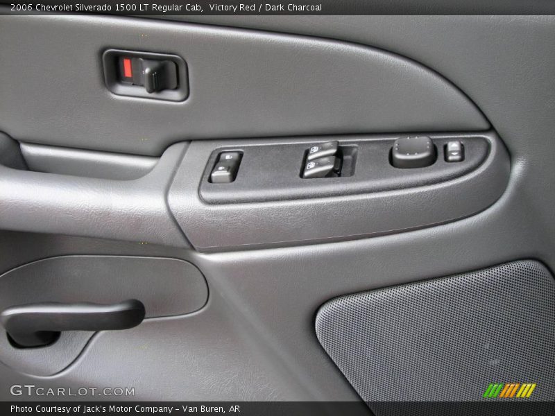 Victory Red / Dark Charcoal 2006 Chevrolet Silverado 1500 LT Regular Cab