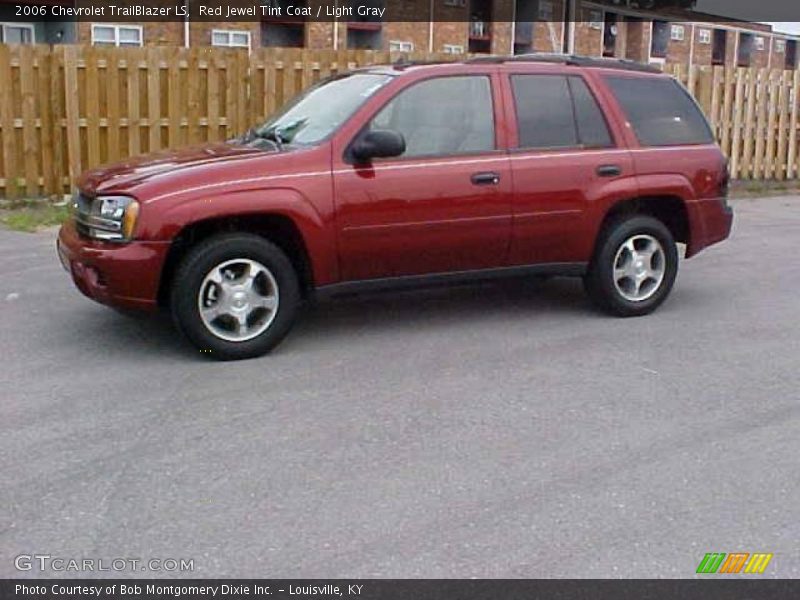 Red Jewel Tint Coat / Light Gray 2006 Chevrolet TrailBlazer LS