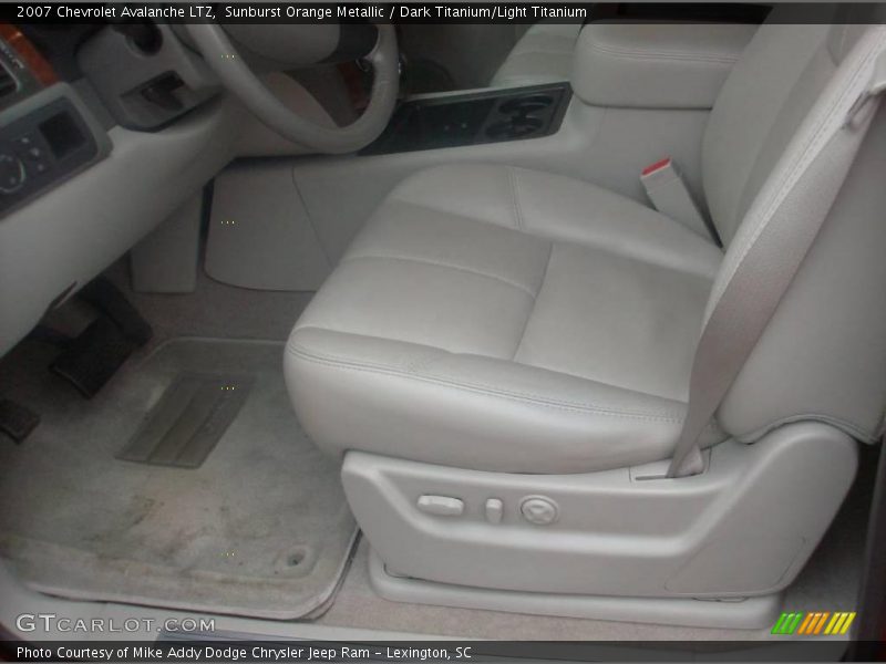 Sunburst Orange Metallic / Dark Titanium/Light Titanium 2007 Chevrolet Avalanche LTZ
