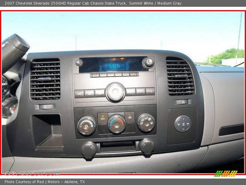 Summit White / Medium Gray 2007 Chevrolet Silverado 3500HD Regular Cab Chassis Stake Truck