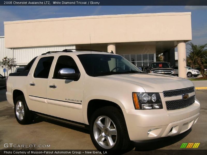 White Diamond Tricoat / Ebony 2008 Chevrolet Avalanche LTZ
