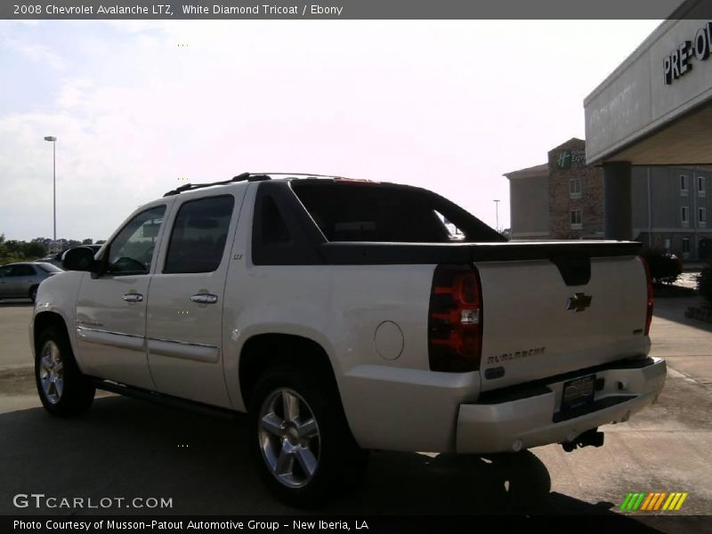 White Diamond Tricoat / Ebony 2008 Chevrolet Avalanche LTZ