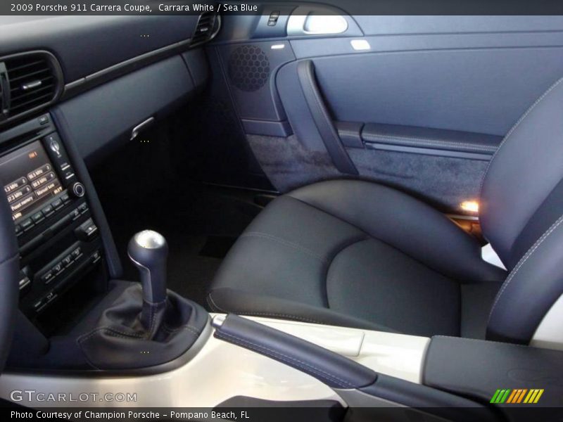 Carrara White / Sea Blue 2009 Porsche 911 Carrera Coupe