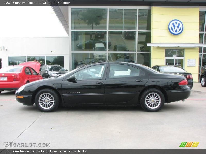 Black / Taupe 2001 Chrysler Concorde LXi