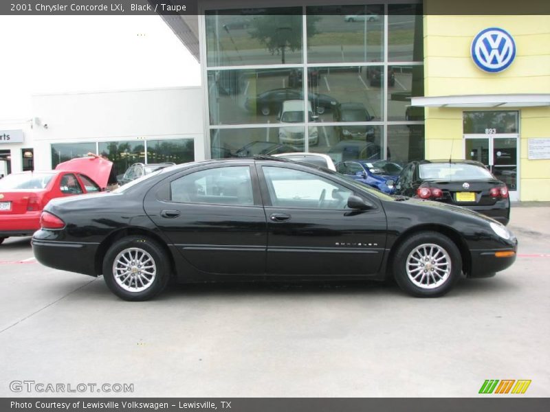 Black / Taupe 2001 Chrysler Concorde LXi