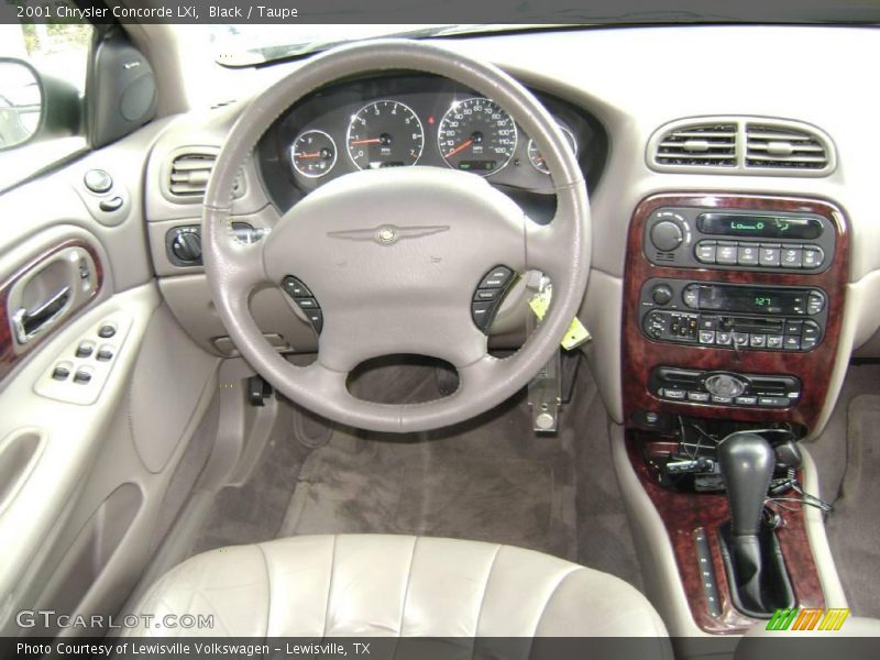 Black / Taupe 2001 Chrysler Concorde LXi