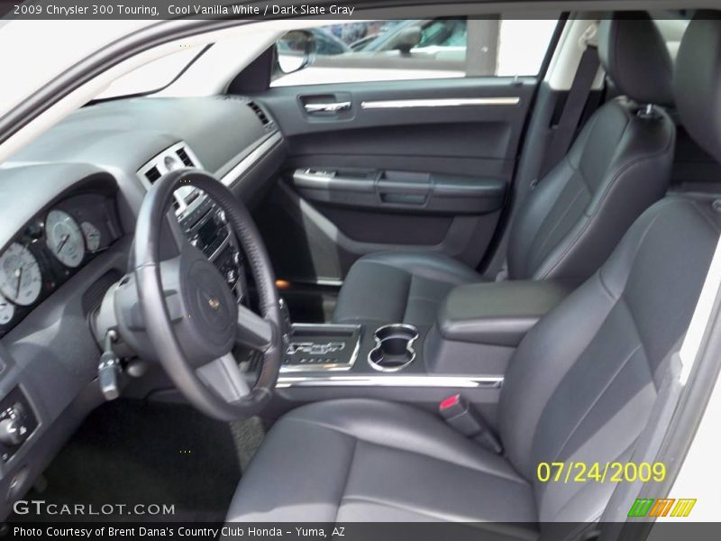 Cool Vanilla White / Dark Slate Gray 2009 Chrysler 300 Touring