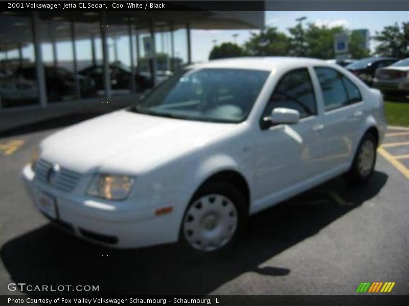 Cool White / Black 2001 Volkswagen Jetta GL Sedan