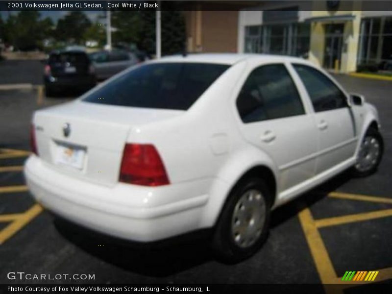 Cool White / Black 2001 Volkswagen Jetta GL Sedan