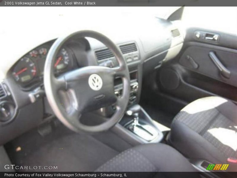 Cool White / Black 2001 Volkswagen Jetta GL Sedan