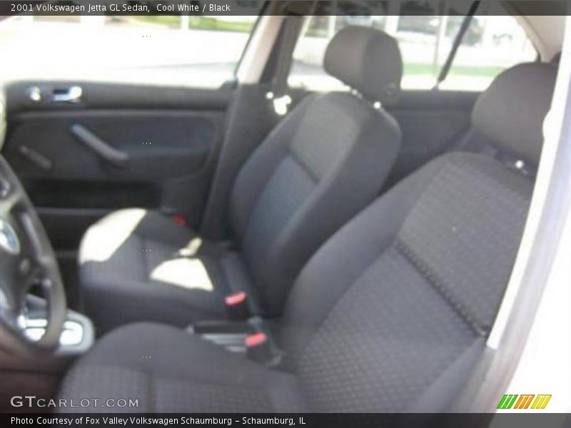 Cool White / Black 2001 Volkswagen Jetta GL Sedan
