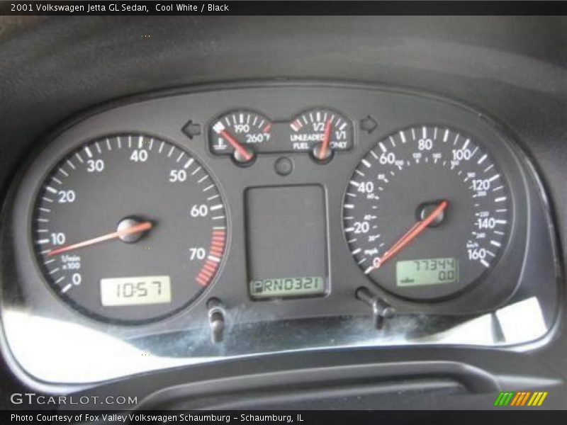 Cool White / Black 2001 Volkswagen Jetta GL Sedan