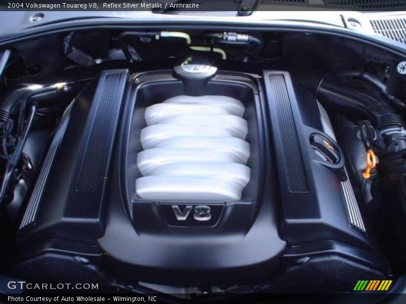 Reflex Silver Metallic / Anthracite 2004 Volkswagen Touareg V8