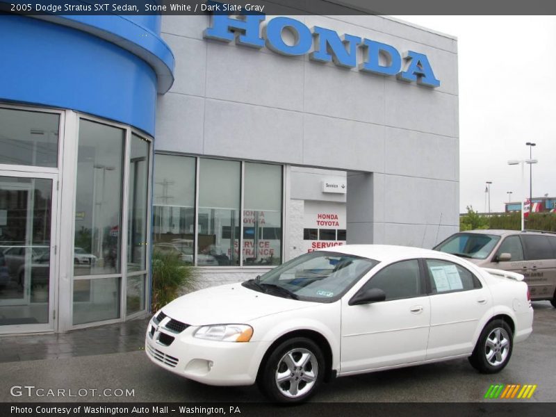 Stone White / Dark Slate Gray 2005 Dodge Stratus SXT Sedan