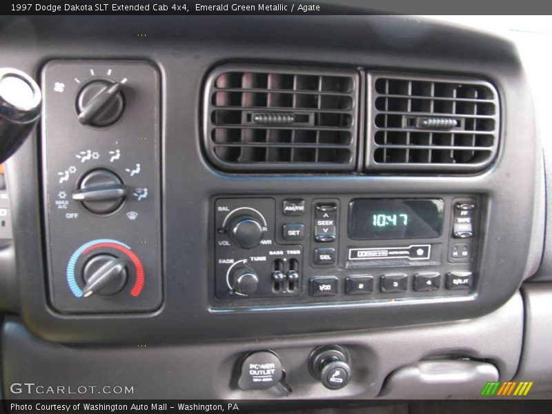 Emerald Green Metallic / Agate 1997 Dodge Dakota SLT Extended Cab 4x4