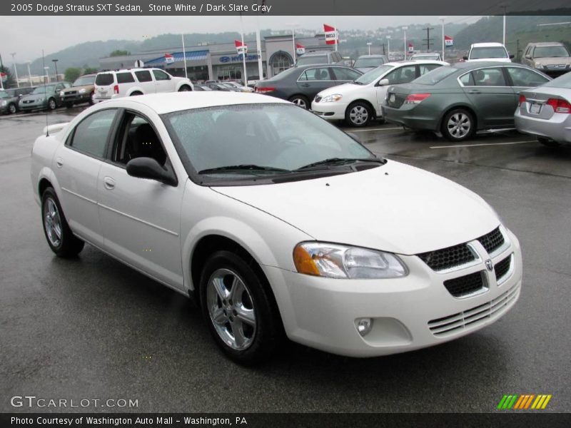 Stone White / Dark Slate Gray 2005 Dodge Stratus SXT Sedan