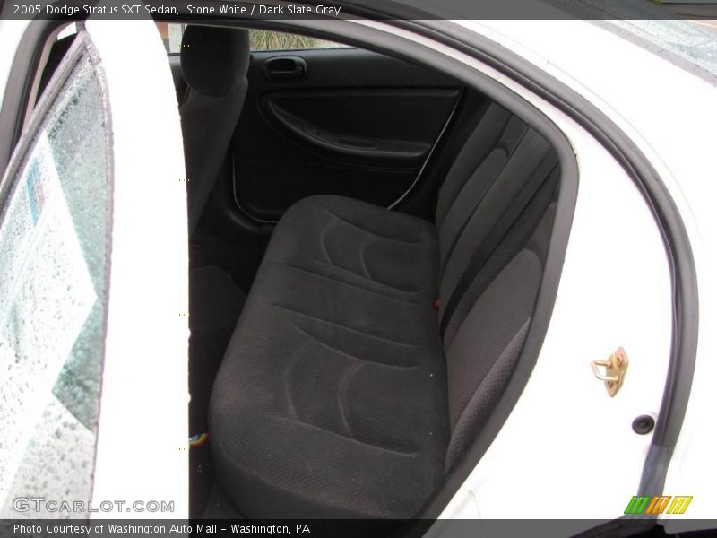 Stone White / Dark Slate Gray 2005 Dodge Stratus SXT Sedan