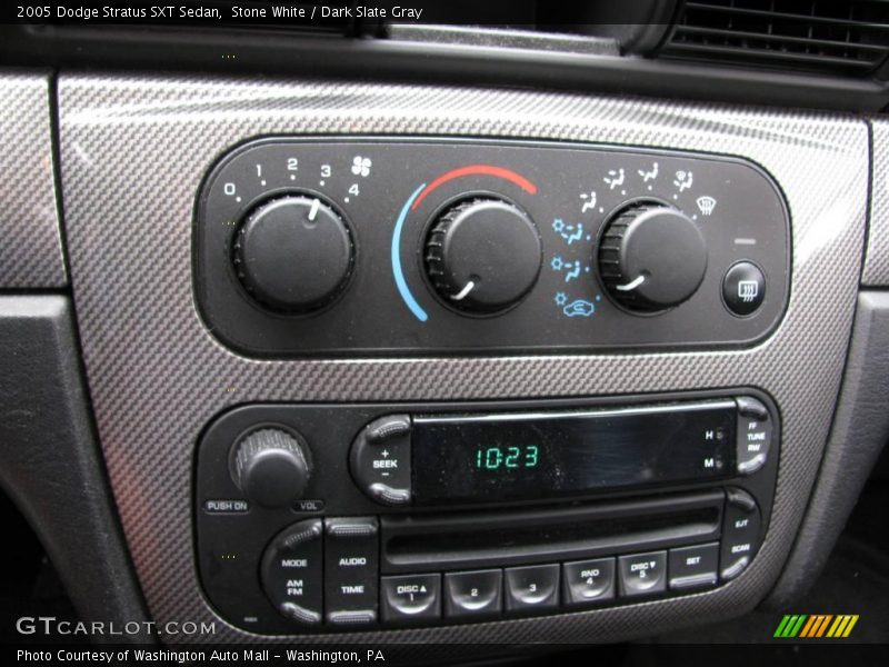 Stone White / Dark Slate Gray 2005 Dodge Stratus SXT Sedan