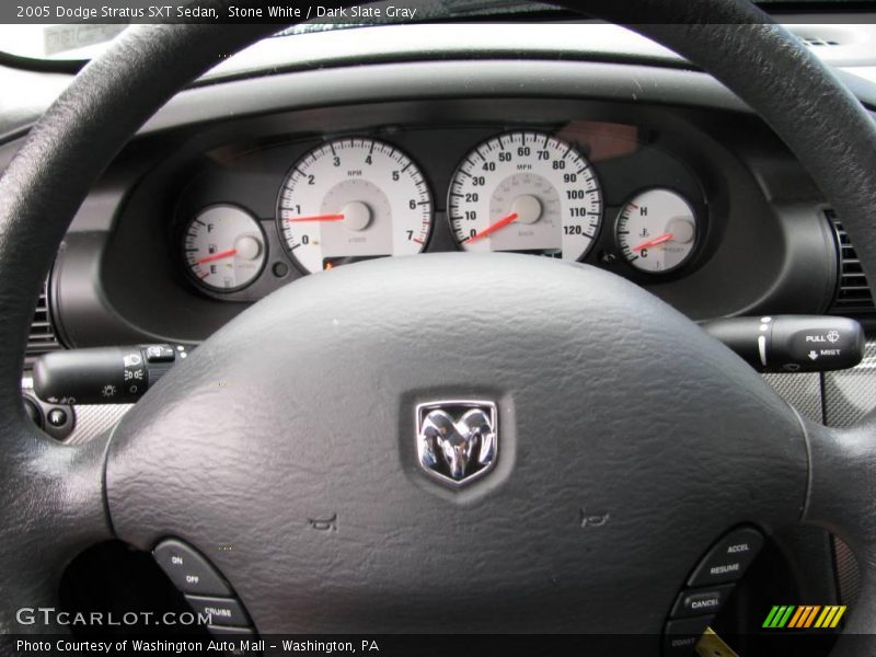 Stone White / Dark Slate Gray 2005 Dodge Stratus SXT Sedan